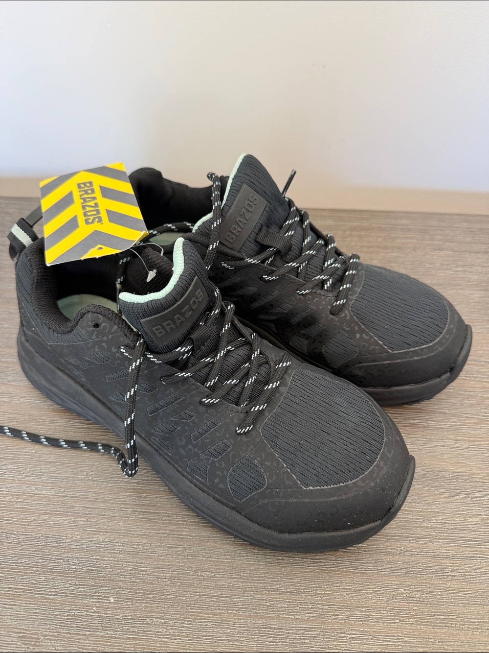 Brazos Women’s Steel Toe Work Shoes Size 7.5 Black Slip Resistant NEW 179340